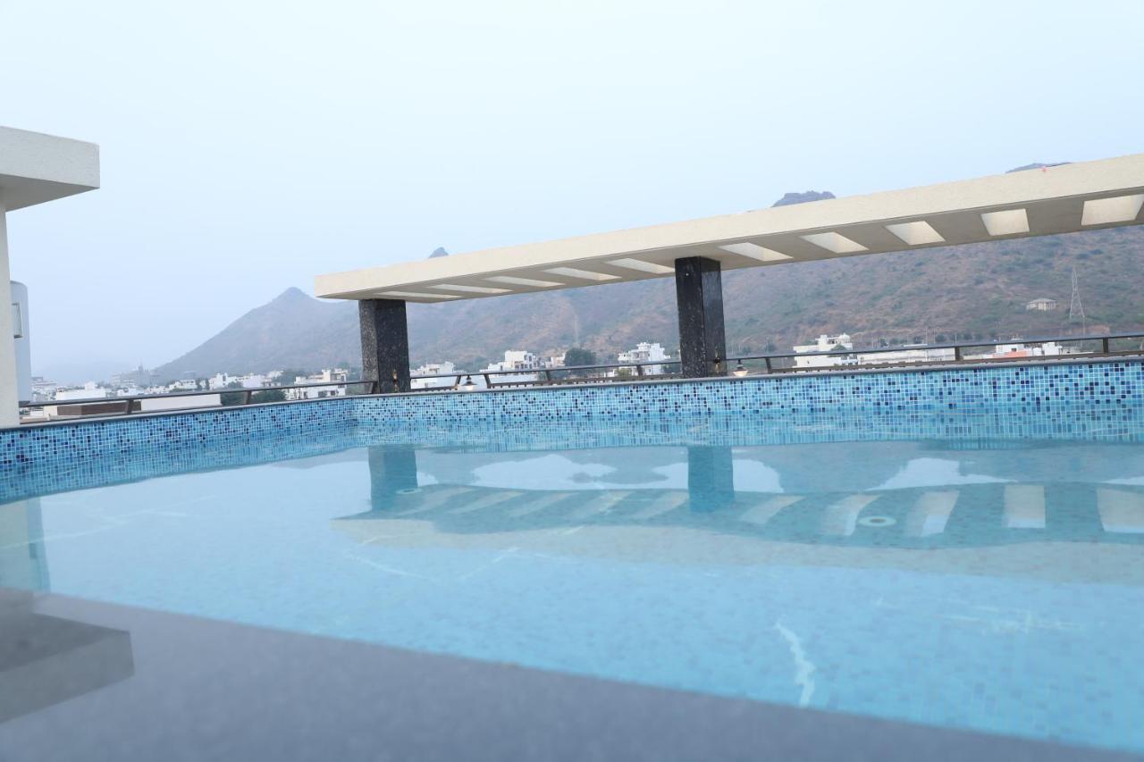 Clover Inn Udaipur Eksteriør billede