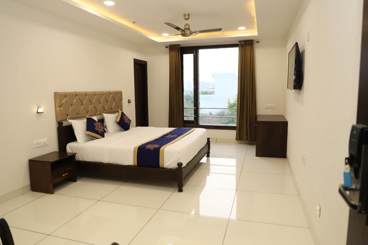 Clover Inn Udaipur Eksteriør billede