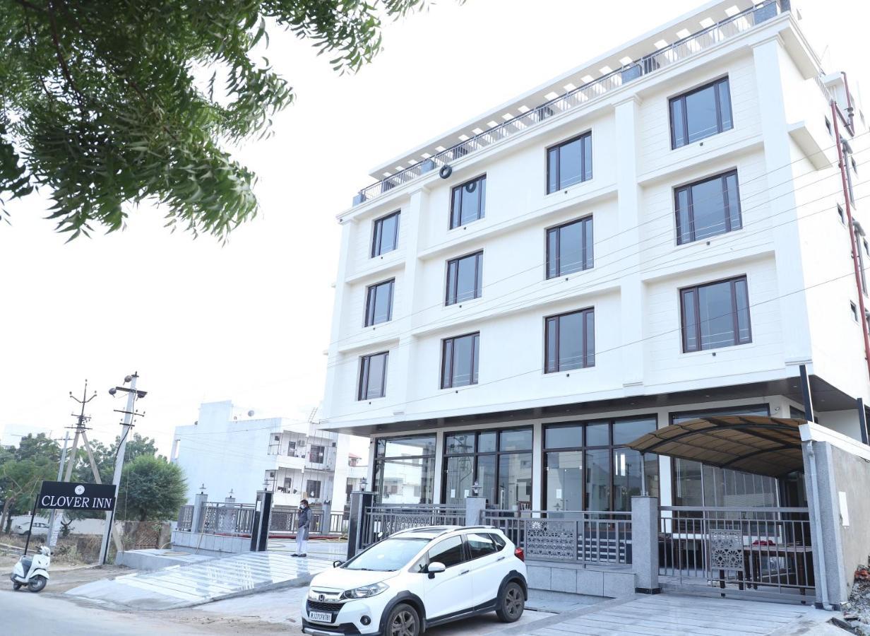 Clover Inn Udaipur Eksteriør billede