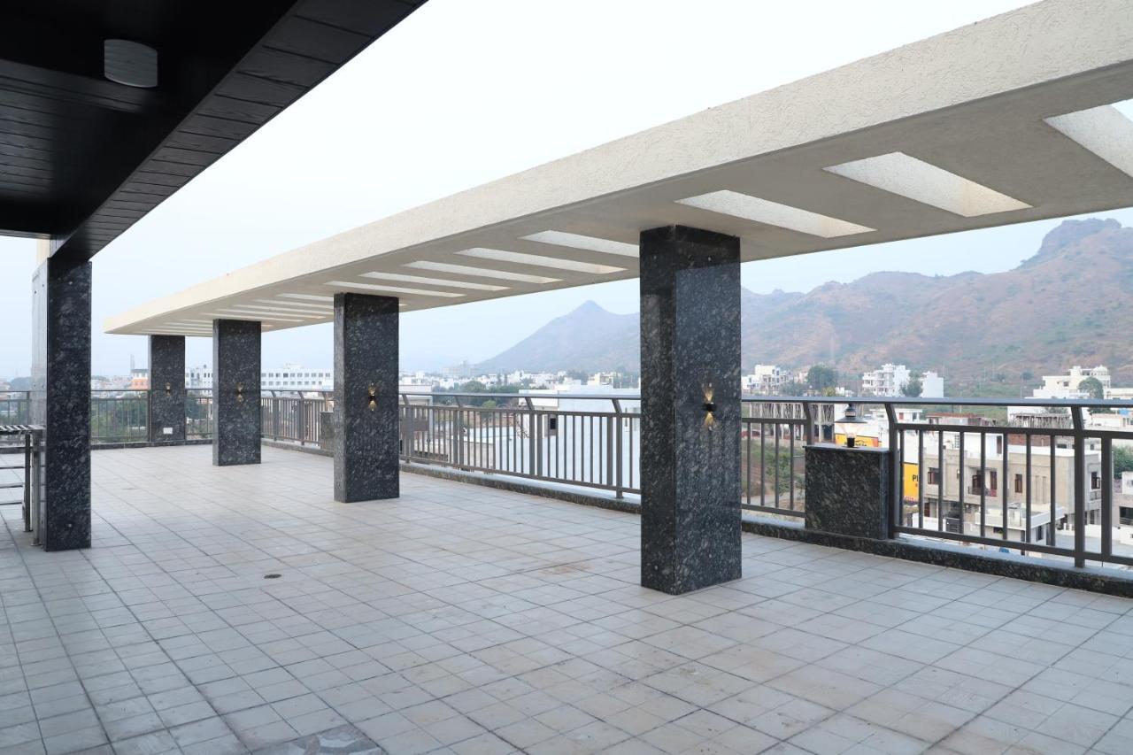 Clover Inn Udaipur Eksteriør billede
