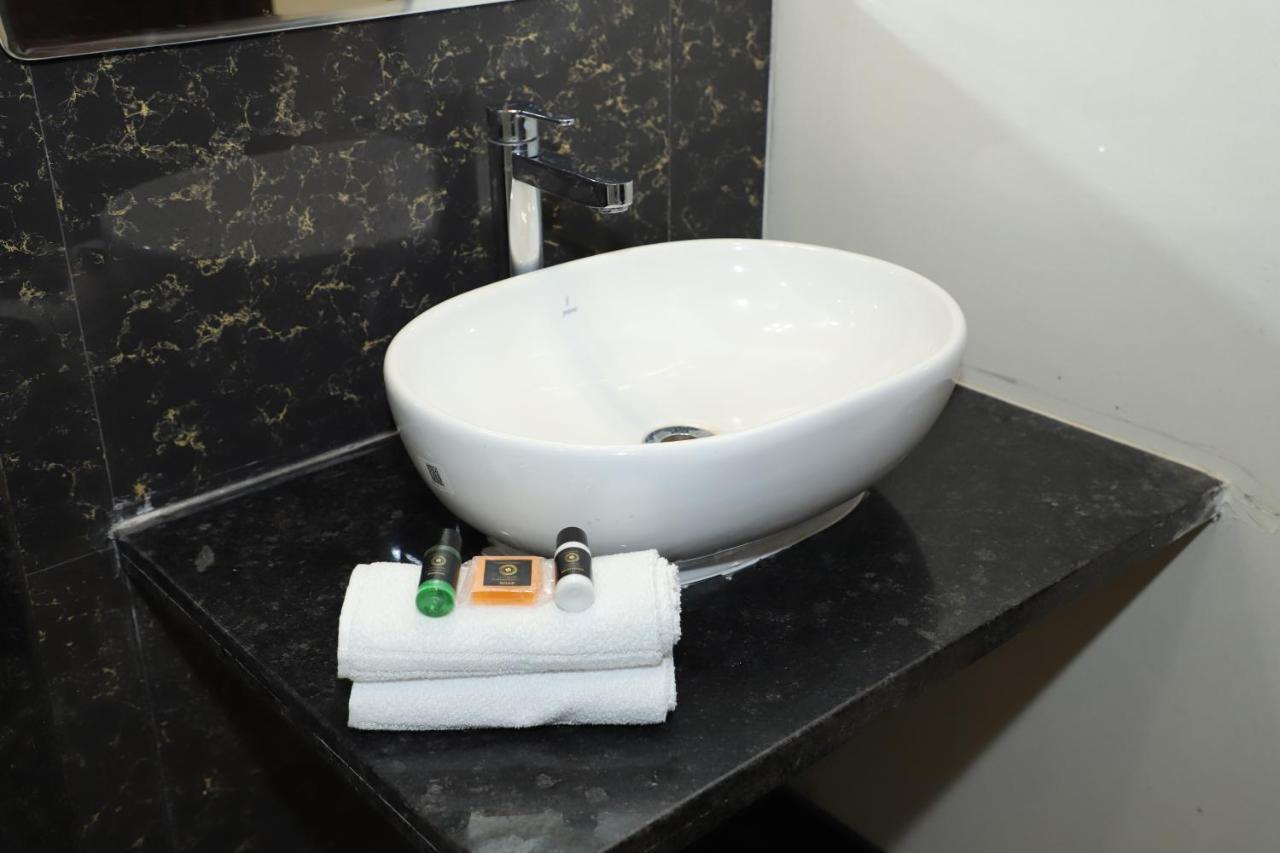 Clover Inn Udaipur Eksteriør billede