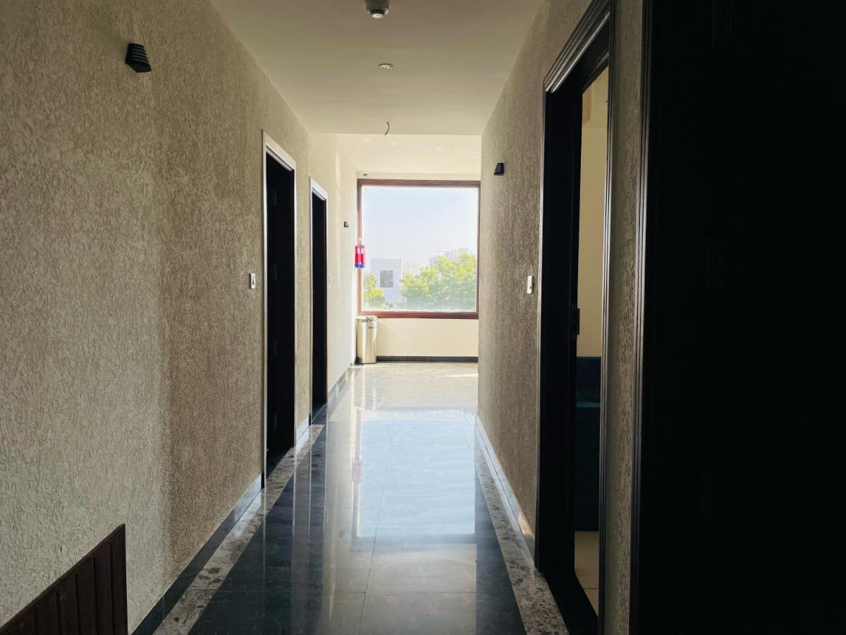 Clover Inn Udaipur Eksteriør billede